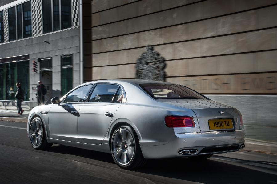  Bentley Flying Spur V8 2014 года  (фото 2 из 8)